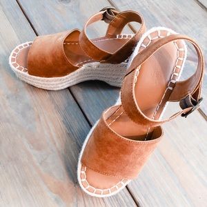 Universal Thread Wedge Espadrille